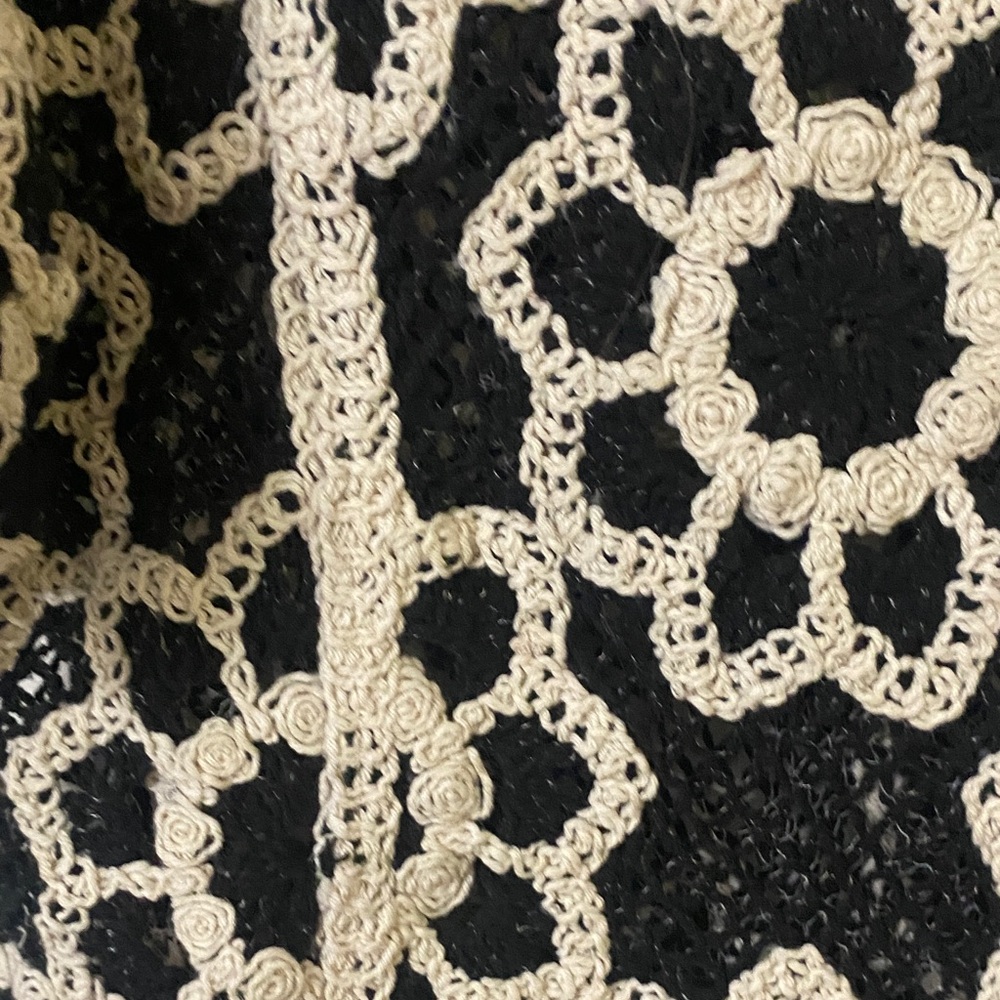 POL Black and Cream Floral Crochet Short-Sleeve Top - Picture 6 of 9